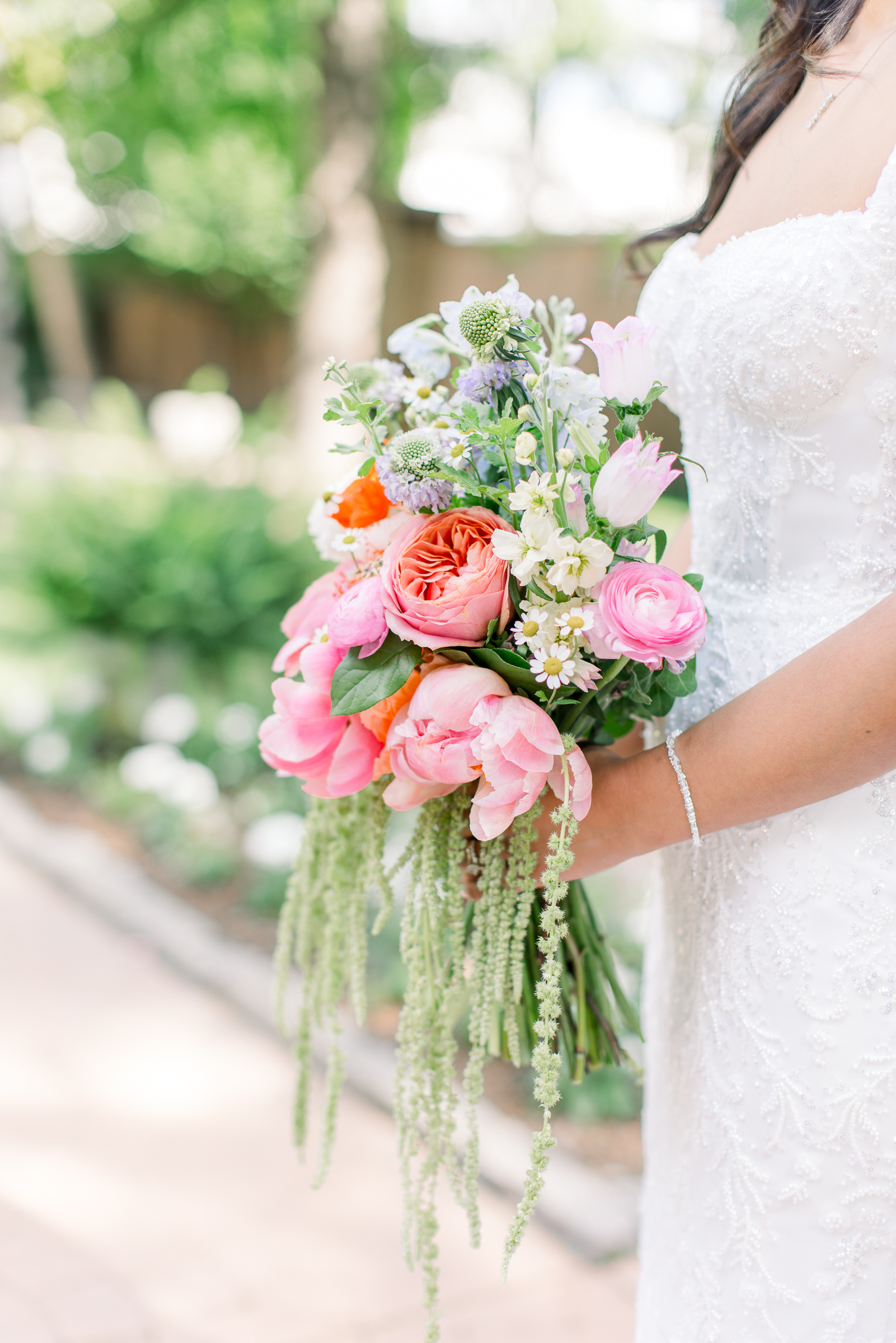 Oklahoma wedding photography outdoors bridal flowers