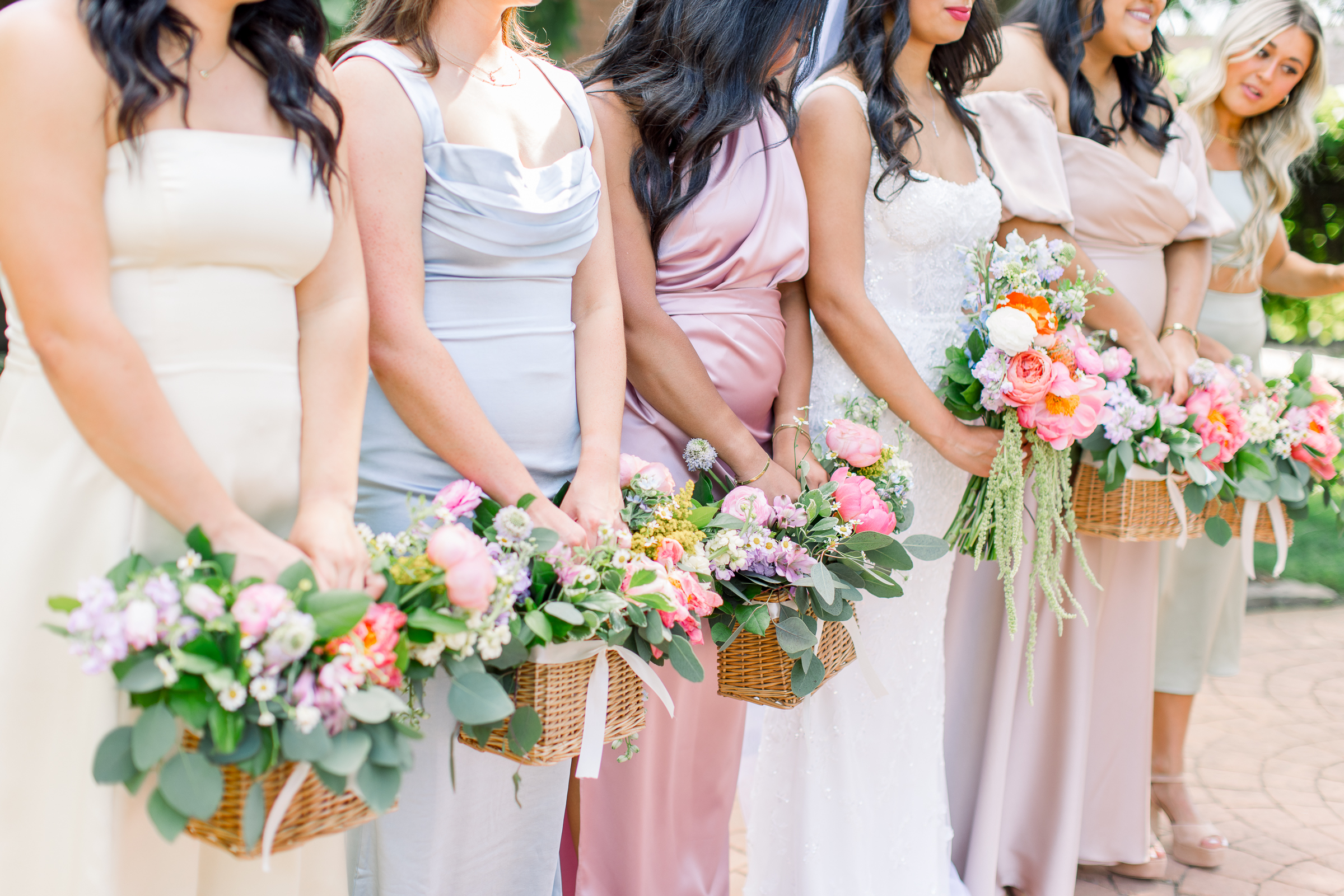 Oklahoma wedding photography outdoors bridal party